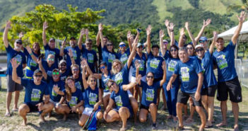 Estudantes participam do evento ‘Beach Tennis para Todos’ em São Sebastião