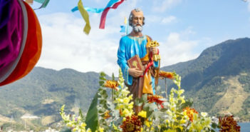Tradicional Festa de São Pedro começa nesta quinta com quermesse e procissão marítima