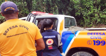 SAMU e Defesa Civil resgatam parturiente e recém-nascido de aldeia alagada