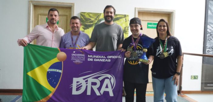 Dançarinos de Ilhabela conquistam dois títulos mundiais de dança no México